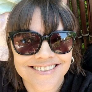 Meet your Posher, Rochelle